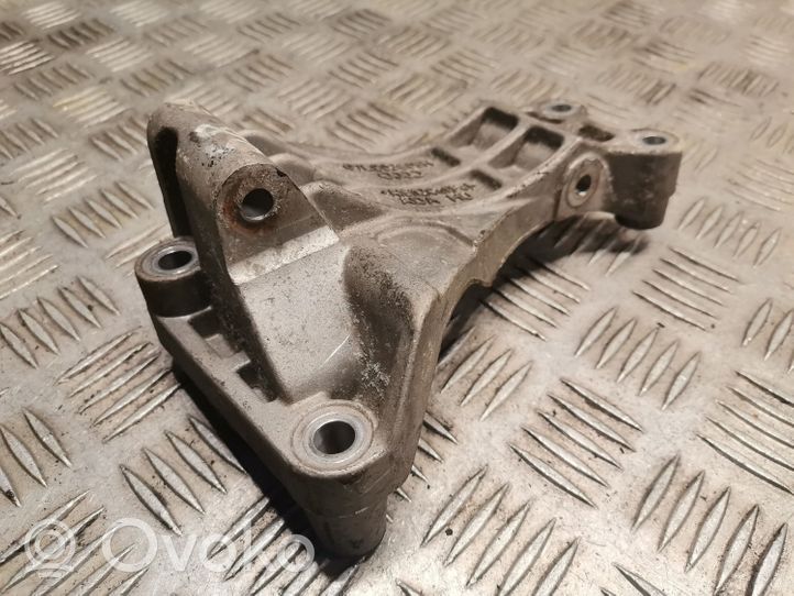 Audi A8 S8 D3 4E Support de générateur / alternateur 07L903805H