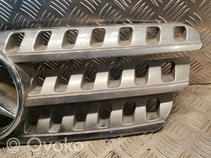 Mercedes-Benz ML W163 Grille de calandre avant 1638800185