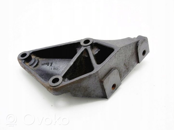 Opel Corsa C Supporto di montaggio del motore (usato) 24463124