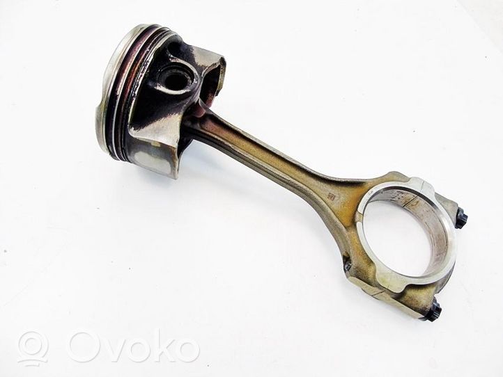 Lexus ES 300h Piston avec bielle 24040