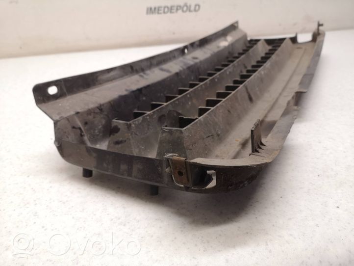 Land Rover Discovery Griglia superiore del radiatore paraurti anteriore AWR3633