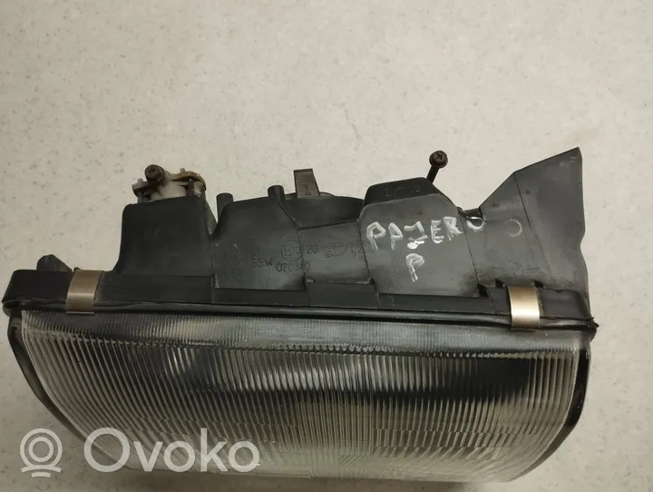 Mitsubishi Pajero Lampa przednia 110-37747