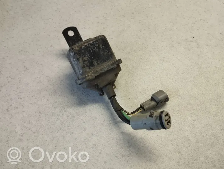 Toyota Land Cruiser (FJ80) Žvakių pakaitinimo rėlė 2861017020