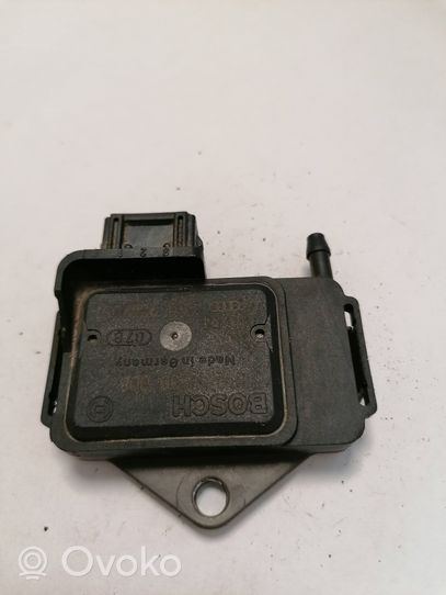 Audi 80 90 S2 B4 Sensore di pressione 3A0906051