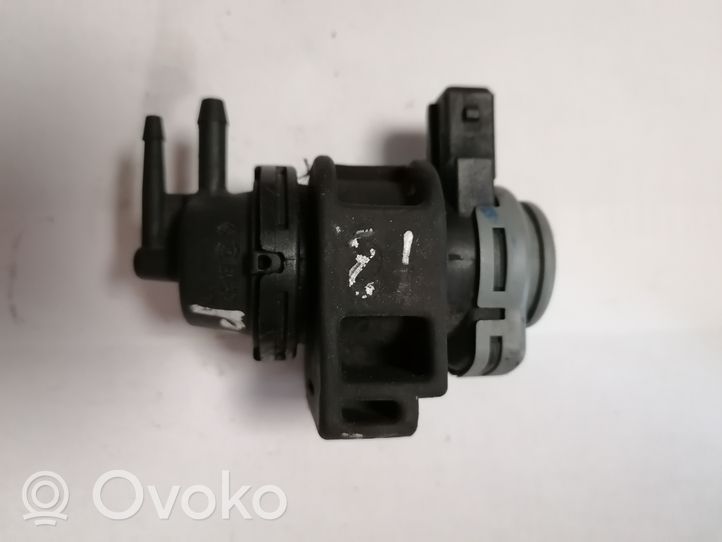 Renault Master III Turboahtimen magneettiventtiili 8200575400