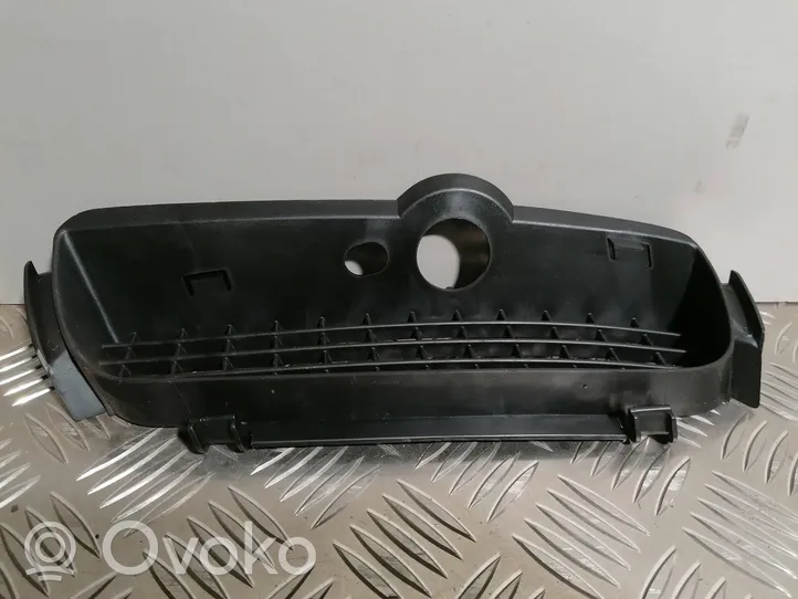 Volkswagen Golf III Grille inférieure de pare-chocs avant 1H5853665A