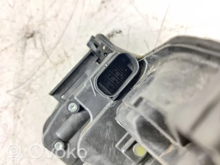 BMW X5 F15 Front door lock 7473152