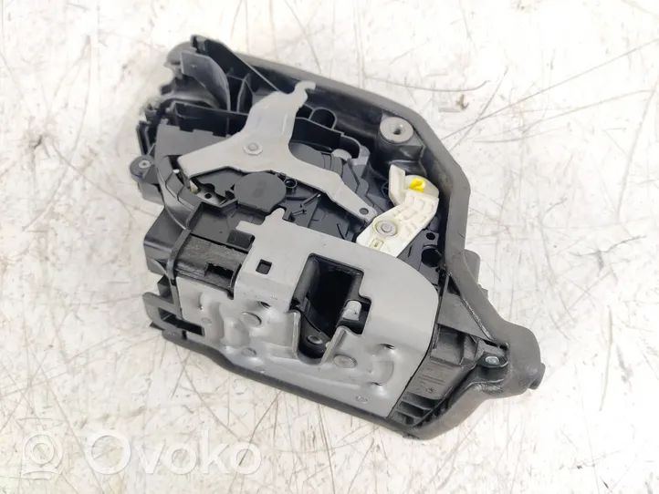 BMW X5 F15 Front door lock 7473152