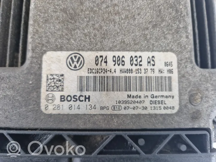 Volkswagen Crafter Sterownik / Moduł ECU 074906032AS