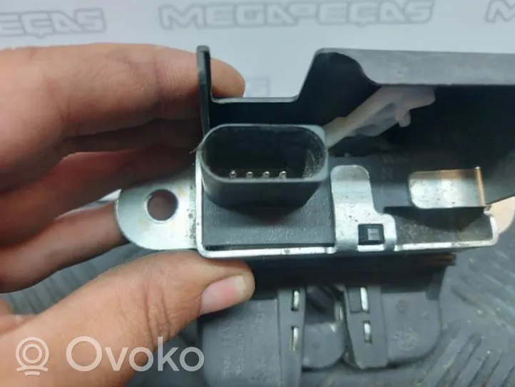 Volkswagen Golf VI Tailgate exterior lock 