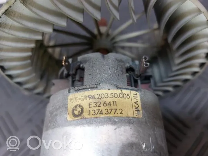 BMW 8 E31 Mazā radiatora ventilators 