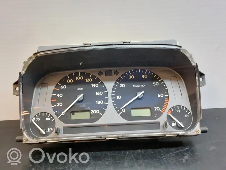 Volkswagen Golf III Compteur de vitesse tableau de bord 