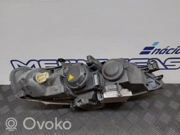 Opel Vectra B Lampa przednia 