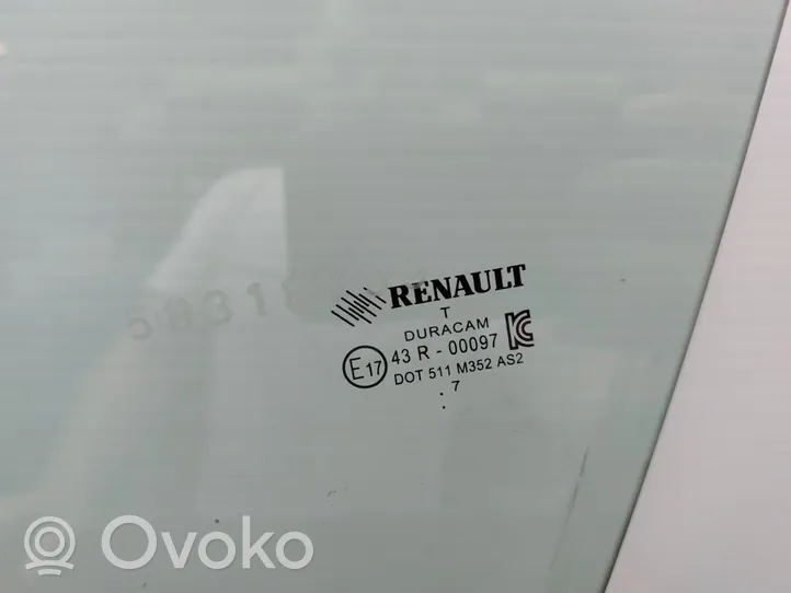 Renault Clio IV Etuoven ikkunalasi, neliovinen malli 