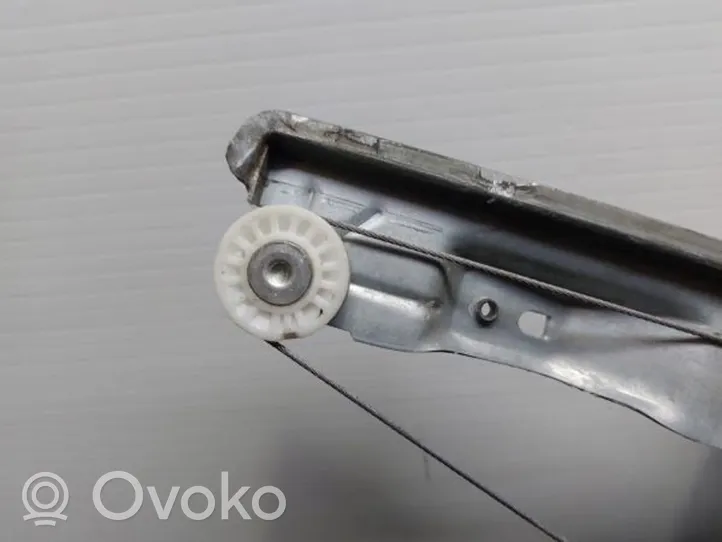 Citroen C4 Grand Picasso Takaikkunan nostomekanismi ilman moottoria 