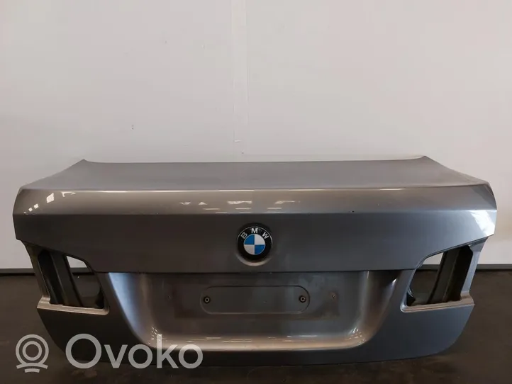 BMW 5 F10 F11 Aizmugurējais pārsegs (bagāžnieks) 