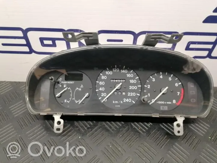 Mazda MX-3 Speedometer (instrument cluster) 