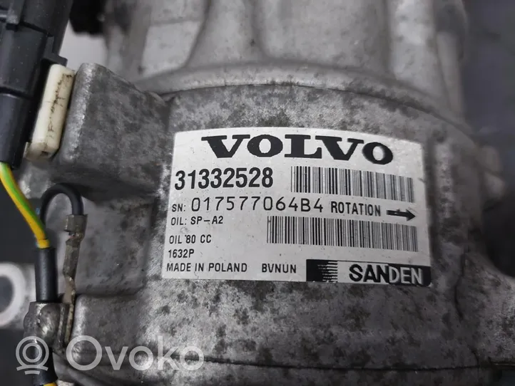 Volvo S60 Oro kondicionieriaus kompresorius (siurblys) 