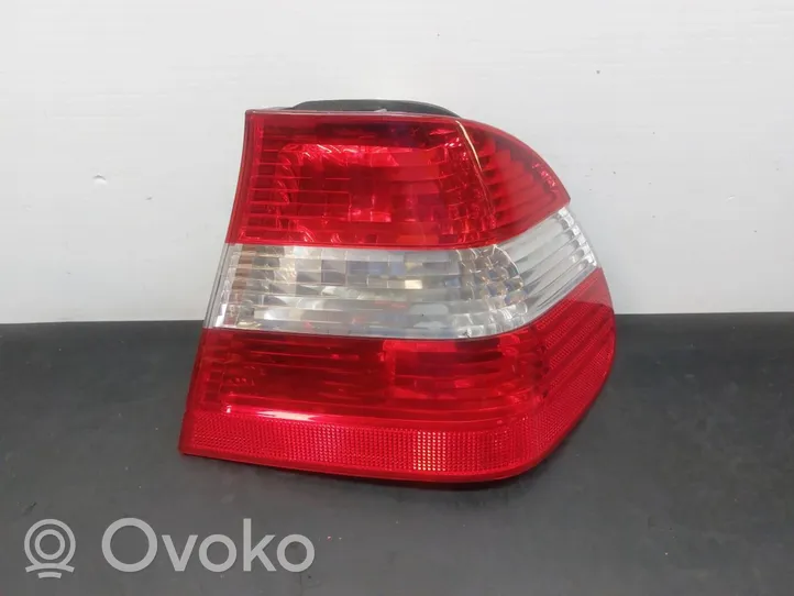 BMW 3 E46 Lampy tylnej klapy bagażnika 