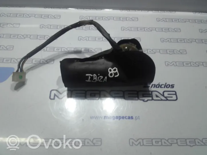 Seat Ibiza I (021A) Moteur d'essuie-glace 