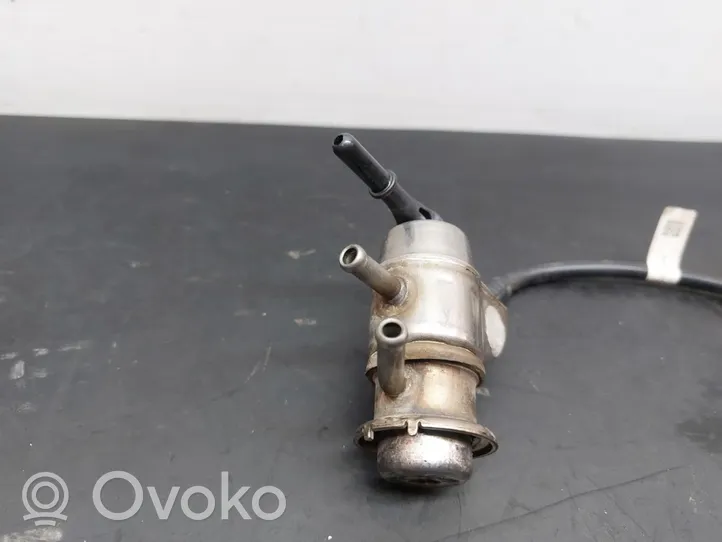 Volkswagen Crafter Fuel injector 