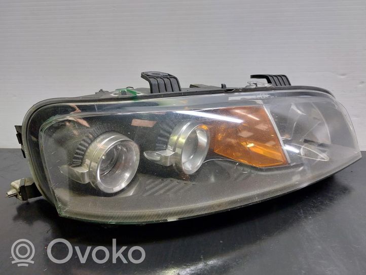 Fiat Punto (188) Lampa przednia 