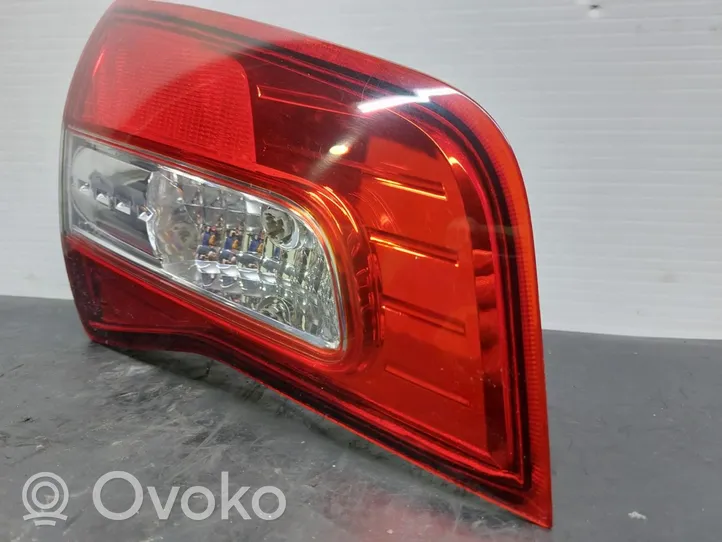 Renault Koleos I Lampy tylnej klapy bagażnika 