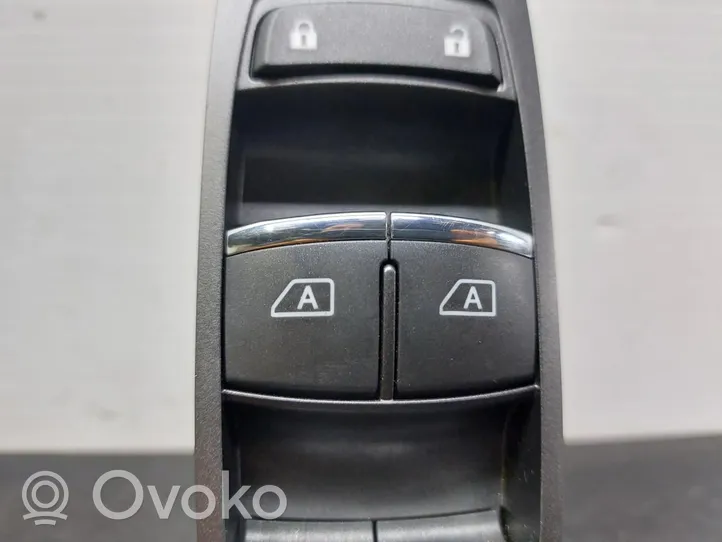 Infiniti Q50 Elektrisko logu slēdzis 