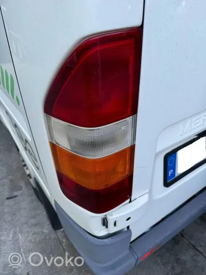 Mercedes-Benz Sprinter W901 W902 W903 W904 Lampy tylnej klapy bagażnika 