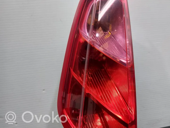 Fiat Punto (199) Lampy tylnej klapy bagażnika 