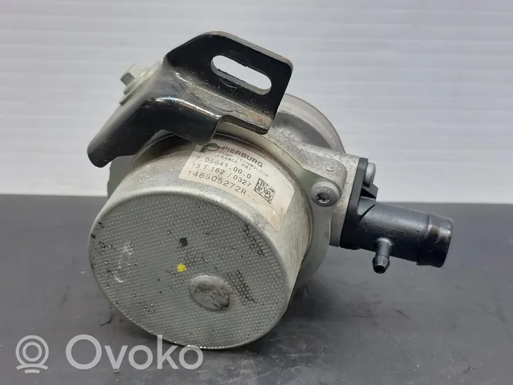 Renault Captur Vacuum pump 