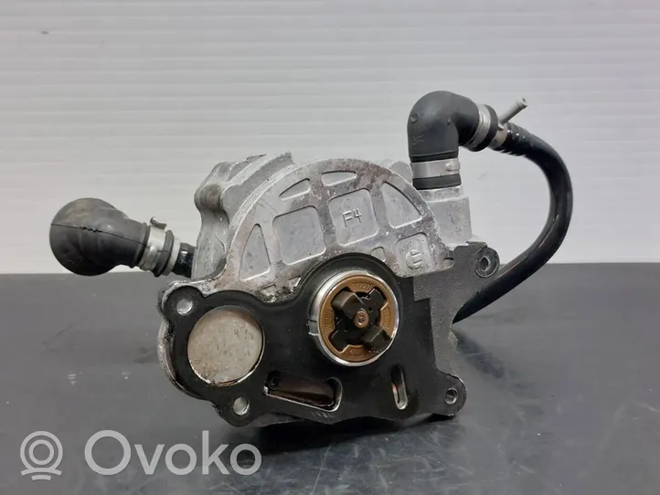 Audi A4 S4 B8 8K Vacuum pump 