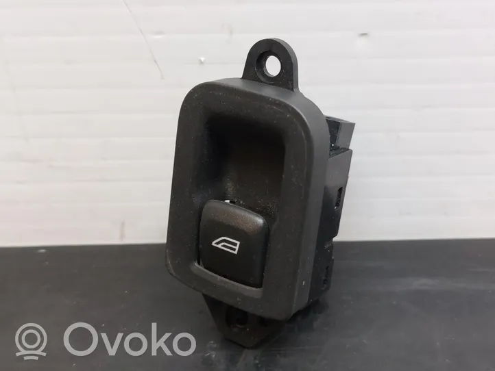 Volvo S60 Electric window control switch 