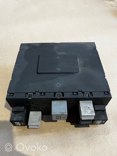 Volkswagen Golf V Sterownik / Moduł ECU 3C0937049A