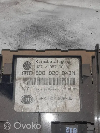 Audi A4 S4 B5 8D Panel klimatyzacji 8D0820043M