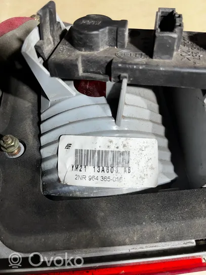 Ford Galaxy Lampy tylnej klapy bagażnika 2NR964365016