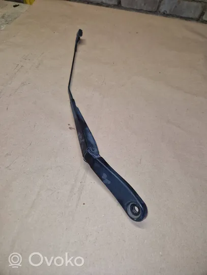 Volvo V70 Front wiper blade arm 31276003