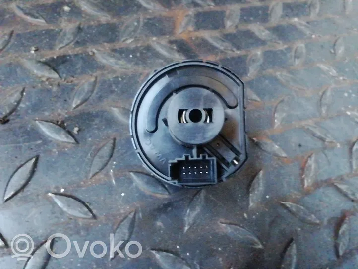 Seat Leon (5F) Mittariston valaistuksen säätökytkin 5G0941431AF