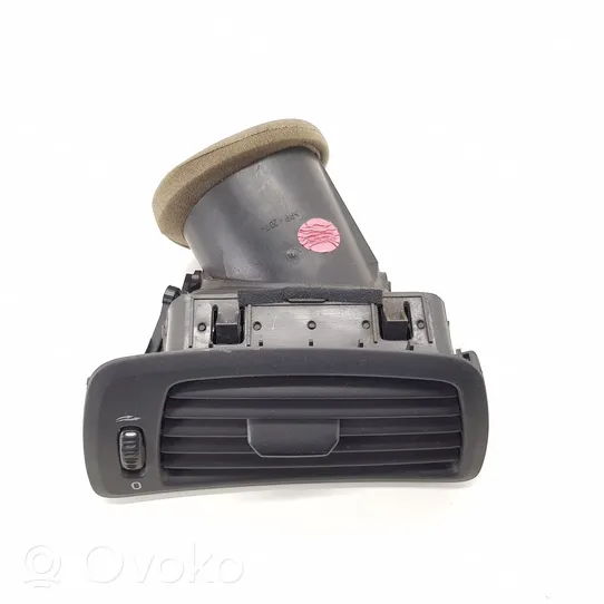 Volvo V70 Copertura griglia di ventilazione cruscotto 3409375