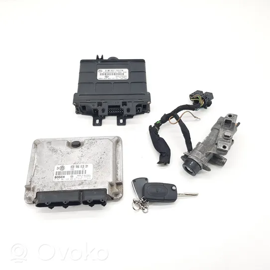 Volkswagen Golf IV Kit centralina motore ECU e serratura 038906018BM