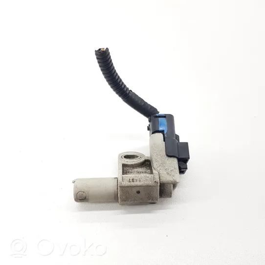 Volvo V50 Camshaft vanos timing valve 9661135980