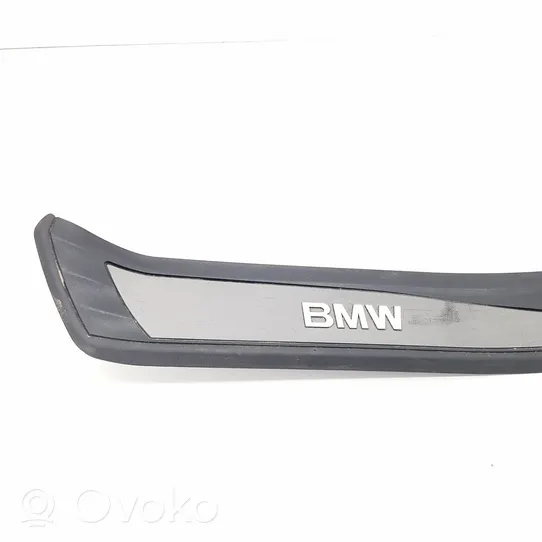 BMW 5 E60 E61 Aizmugurējā sliekšņa dekoratīvā apdare (iekšējā) 51477034305