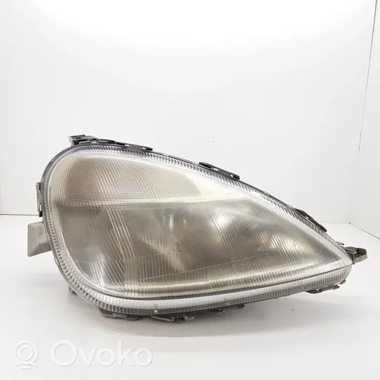 Mercedes-Benz A W168 Lampa przednia 0301152212