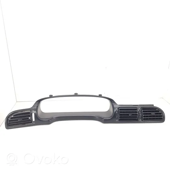 Citroen C4 I Dysze / Kratki nawiewu deski rozdzielczej 9616431577