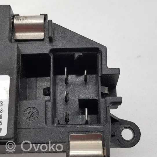 Audi A4 S4 B8 8K Motorino ventola riscaldamento/resistenza ventola 8K0820521B