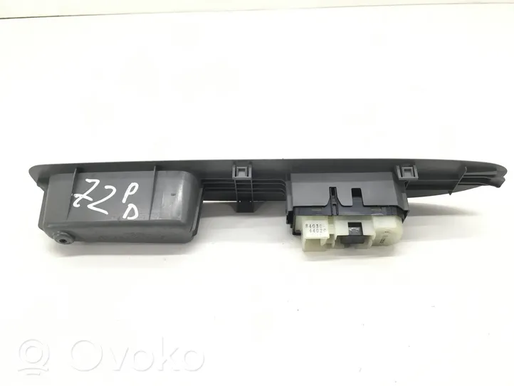 Toyota Avensis Verso Interruttore di controllo dell’alzacristalli elettrico 8403044020