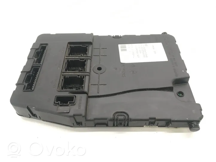 Renault Megane II Module de contrôle carrosserie centrale 8200412548