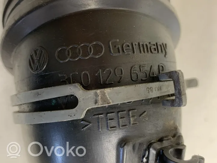 Volkswagen Golf V Część rury dolotu powietrza 3C0129654P