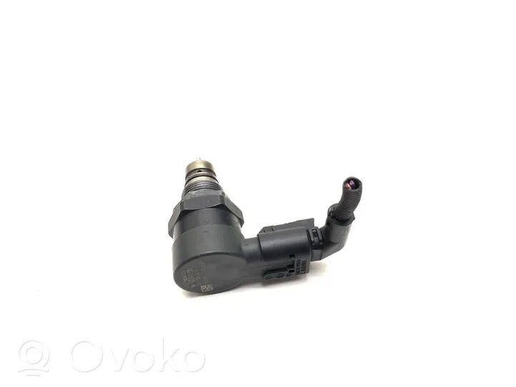 BMW 5 E60 E61 Sensore di pressione del carburante 0281002738