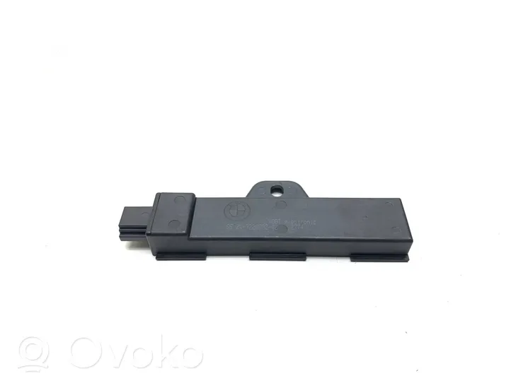 BMW 5 G30 G31 Antenna GPS 9220832